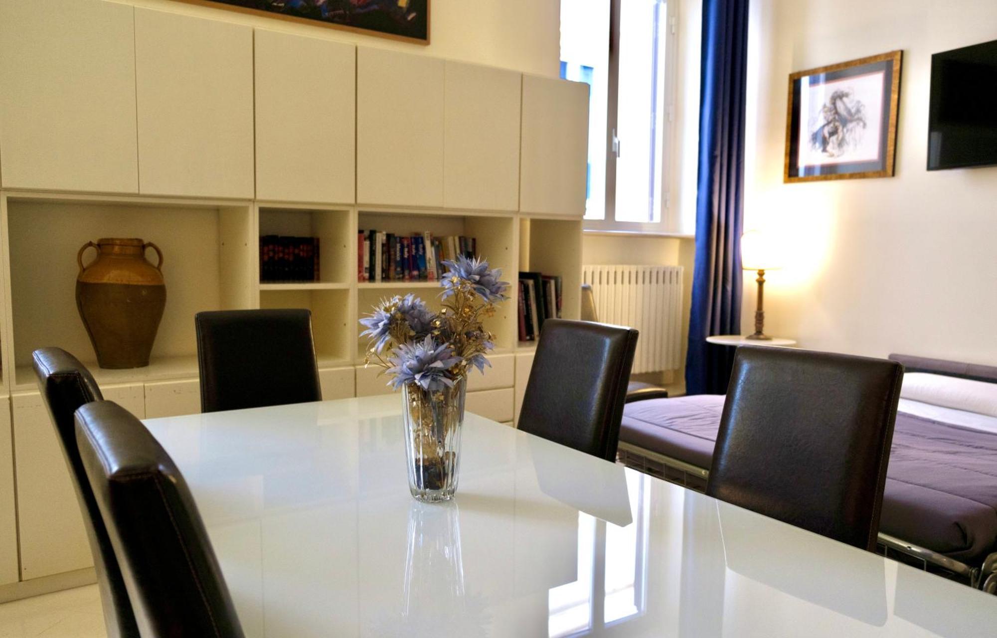 Appartamento In Pieno Centro Roma - Lily'S House Luaran gambar